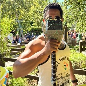 Meet your Posher, Josh